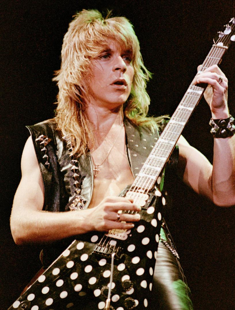 Randy Rhoads playing the Sandoval Dot V with DiMarzio Super Distortion in the bridge and DiMarzio PAF in the neck. Photo credit: Jack Lue/Atlasicons.com
