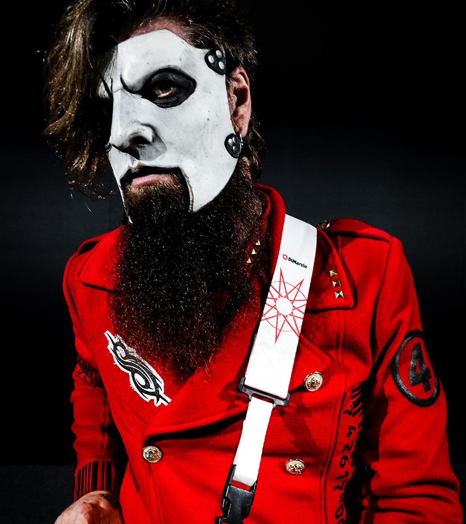 Jim Root of Slipknot plays DiMarzio Cliplock Guitar Straps