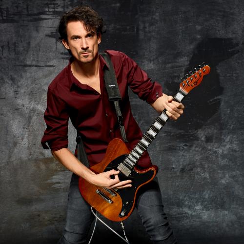 Joe Duplantier plays DiMarzio