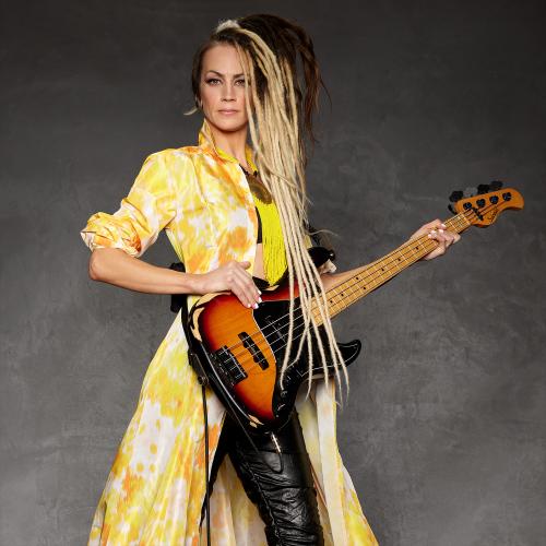 Tanya O'Callaghan plays DiMarzio Relentless J™