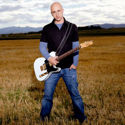 Jeff Stinco plays DiMarzio